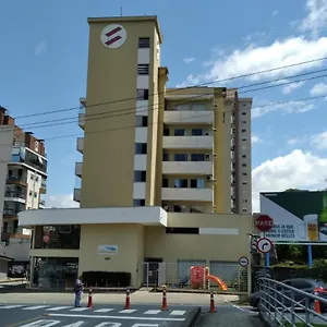 apartamento-ao-lado-da-vila-germnica.santa-catarina-brasil.com/